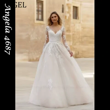 Angela 4687