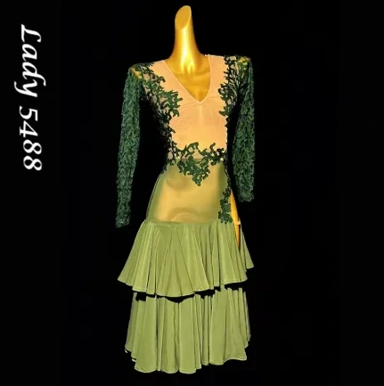 Lady 5488