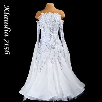 Klaudia 7156