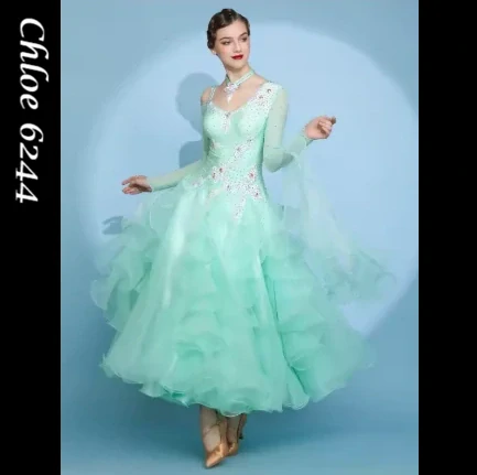 Chloe 6244