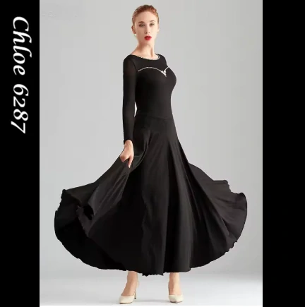 Chloe 6287