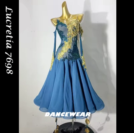 Lucretia 7698