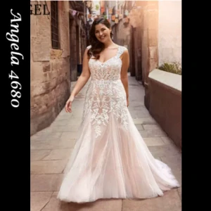 Angela 4680