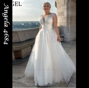 Angela 4684
