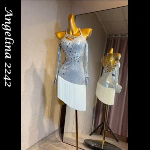 Angelina 2242