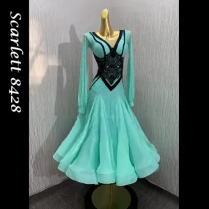 Scarlett 8428
