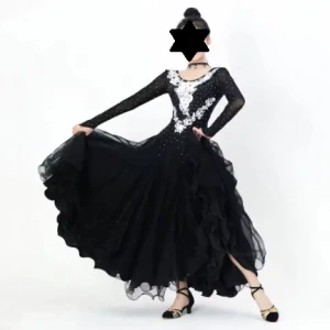Angela 4644