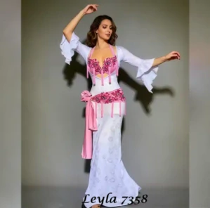 Leyla 7358