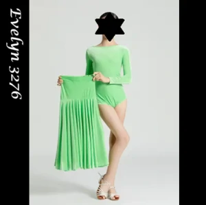 Evelyn 3276