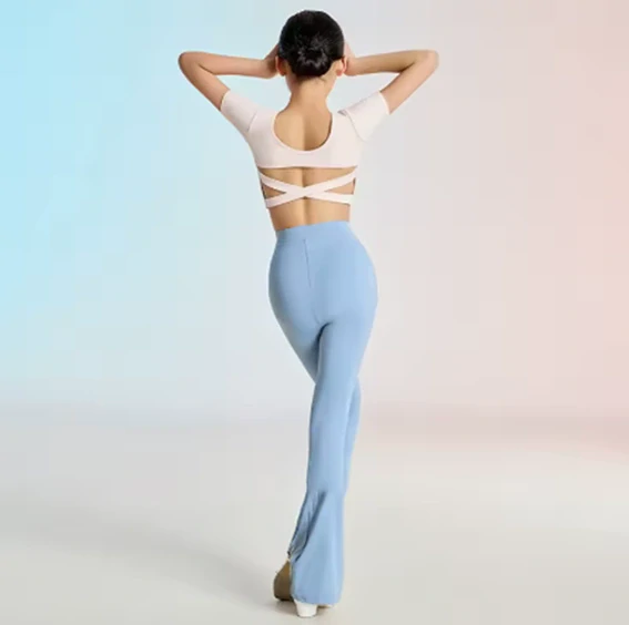 Lara 4638