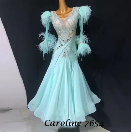 Caroline 7654