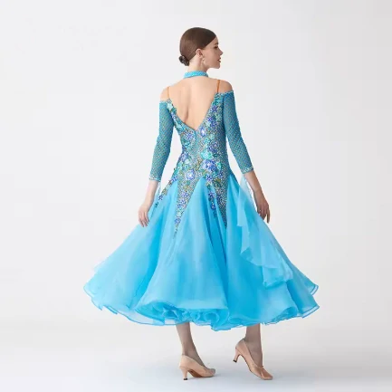 Lucretia 7652