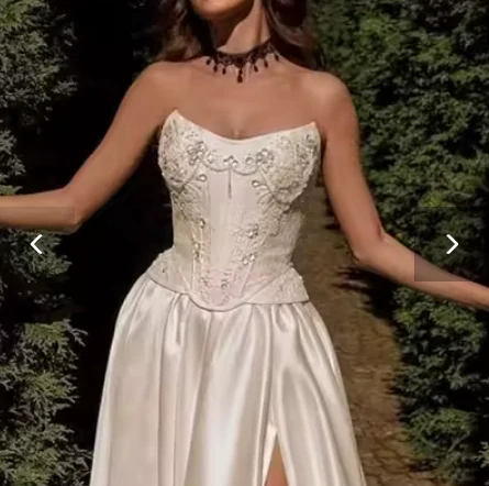 Selena 4258