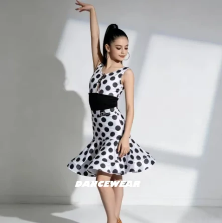 Adriena 8652