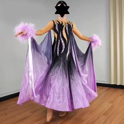 Deana 7368